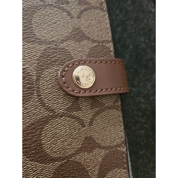 Coach | Planner Cover - Brown and Tan Signature Print - Picture 4 of 8